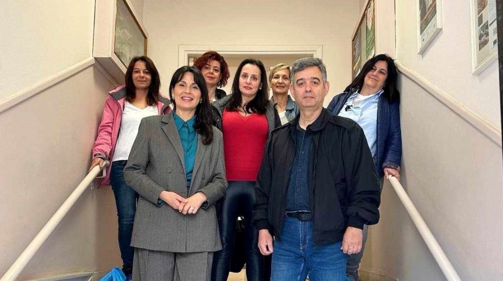Τρόφιμα στο Κοινωνικό εστιατόριο από ΣΥΡΙΖΑ και Κοντοτόλη